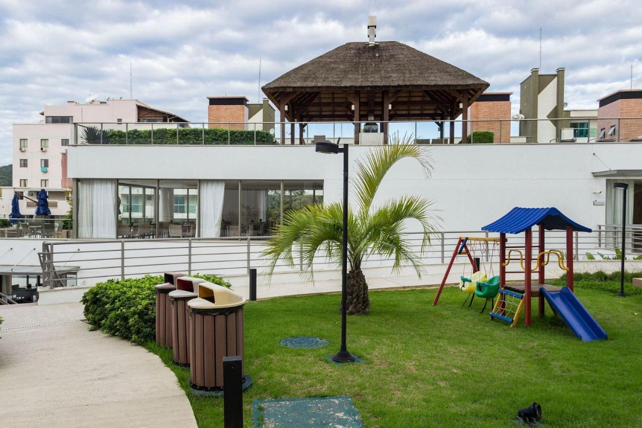 Punta Blu 102-9 - Condomínio luxuoso com vista para o mar - Piscina - Sauna - Jacuzzi - Quadra poliesportiva Bombinhas Exterior foto
