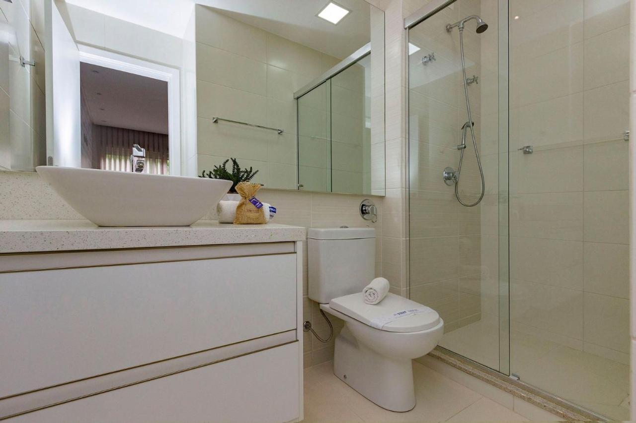 Punta Blu 102-9 - Condomínio luxuoso com vista para o mar - Piscina - Sauna - Jacuzzi - Quadra poliesportiva Bombinhas Exterior foto